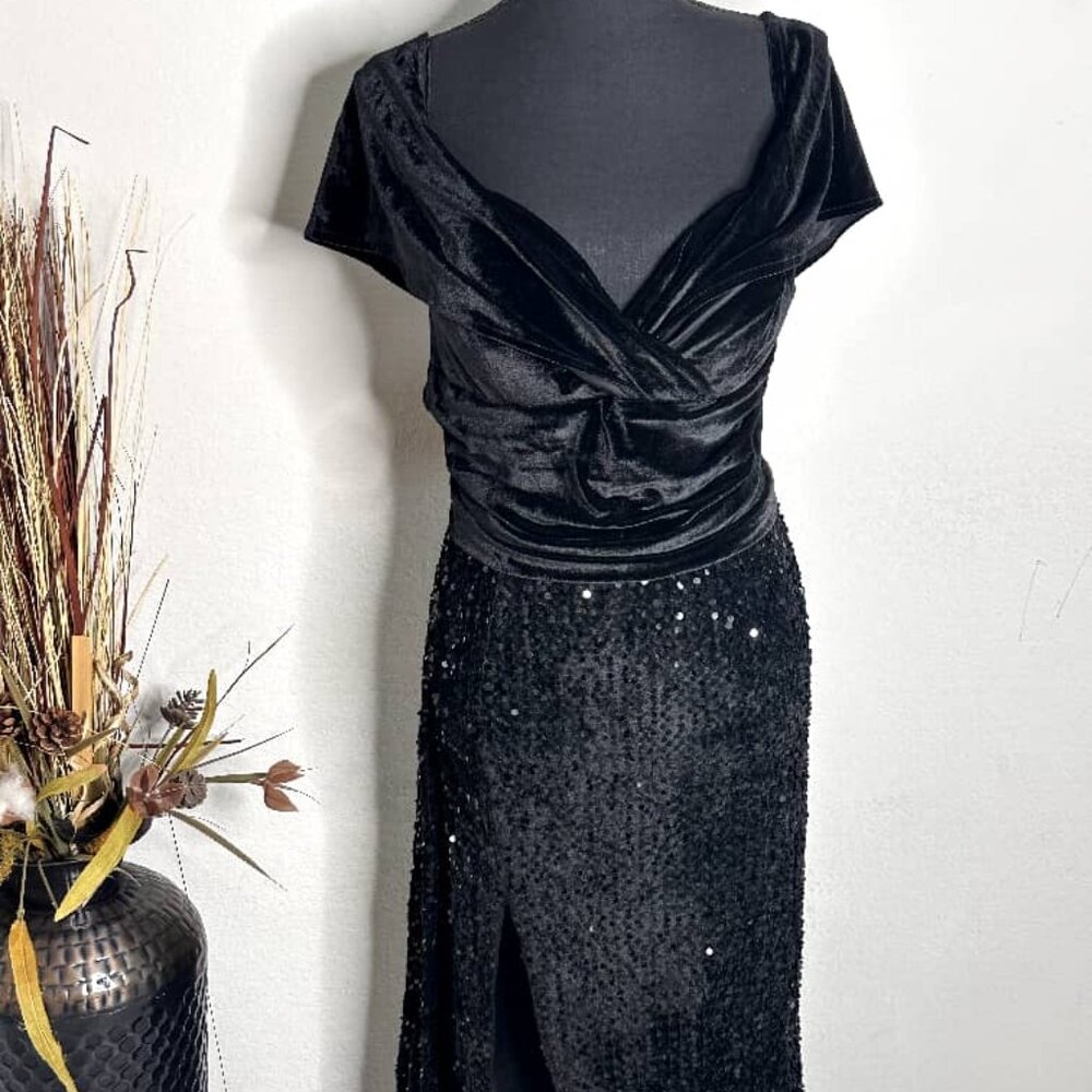 Black Sequins Gown